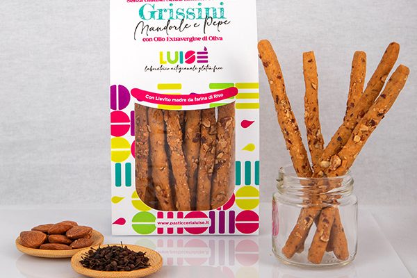 Grissini Mandorle e Pepe